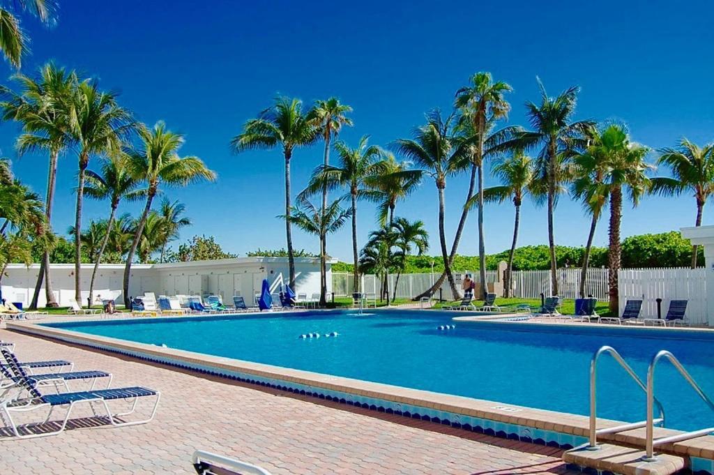 Apartamento Directly On The With Pool & Parking *