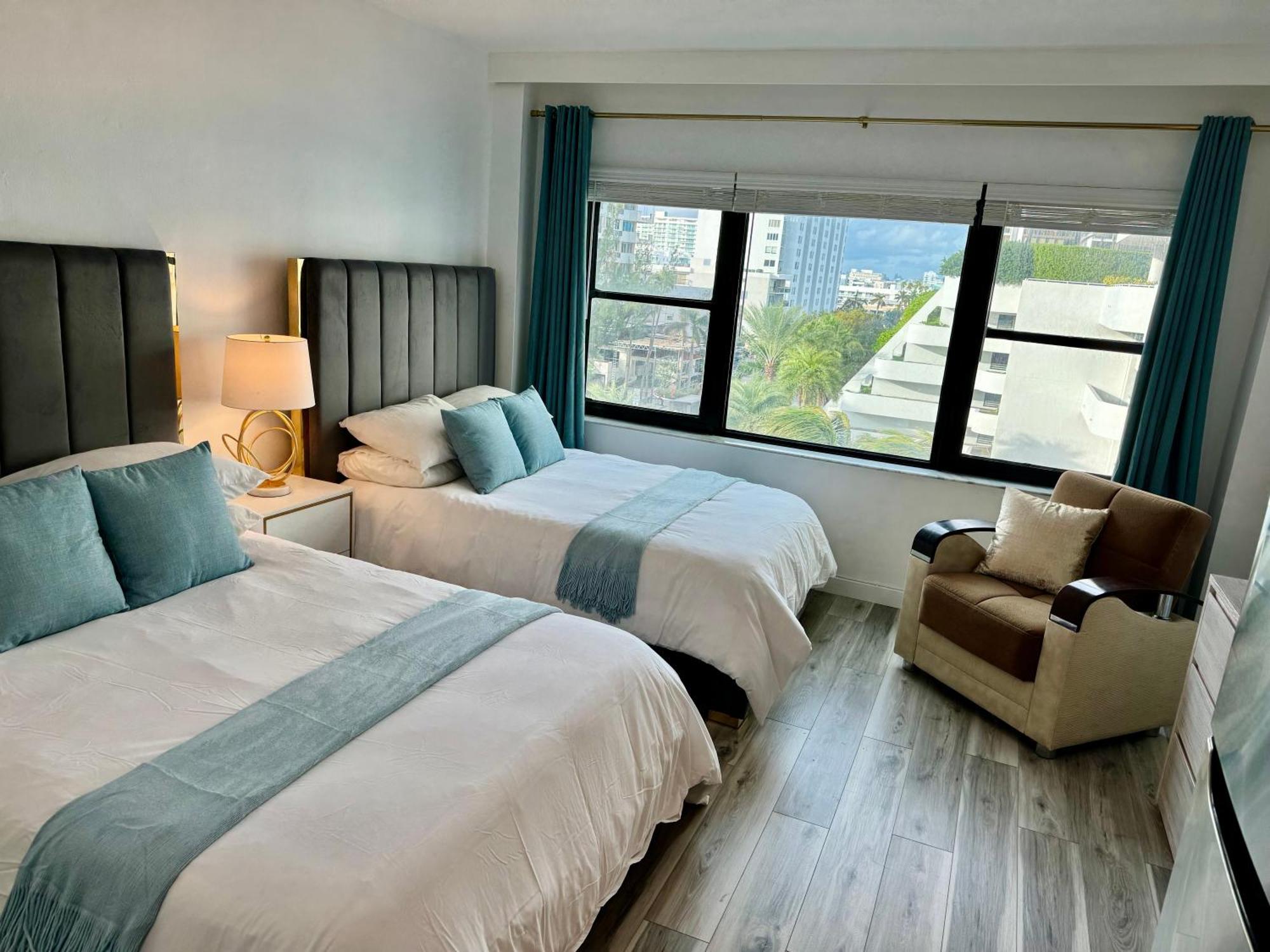 Appartement Directly On The With Pool & Parking *