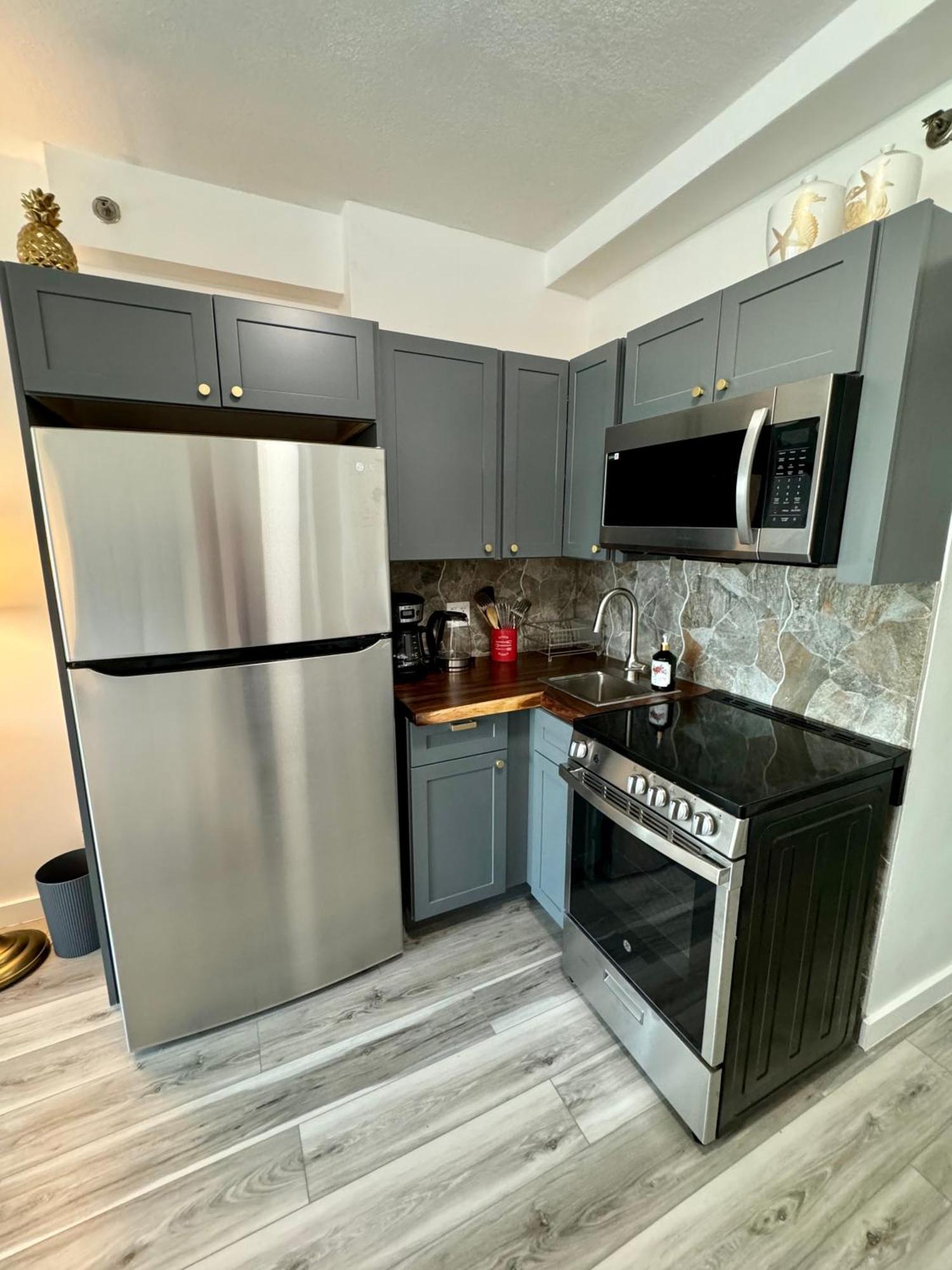 Directly On The With Pool & Parking Appartement Miami Beach