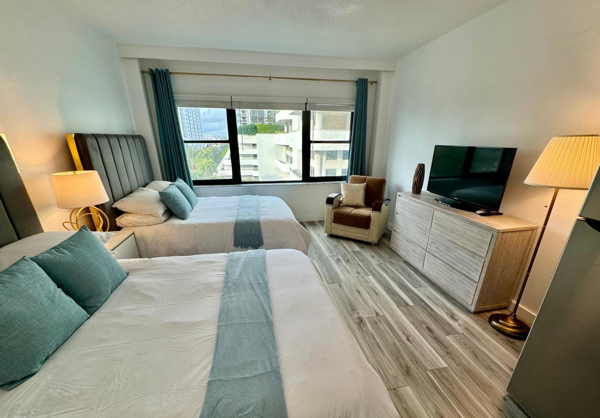 Appartement Directly On The With Pool & Parking *