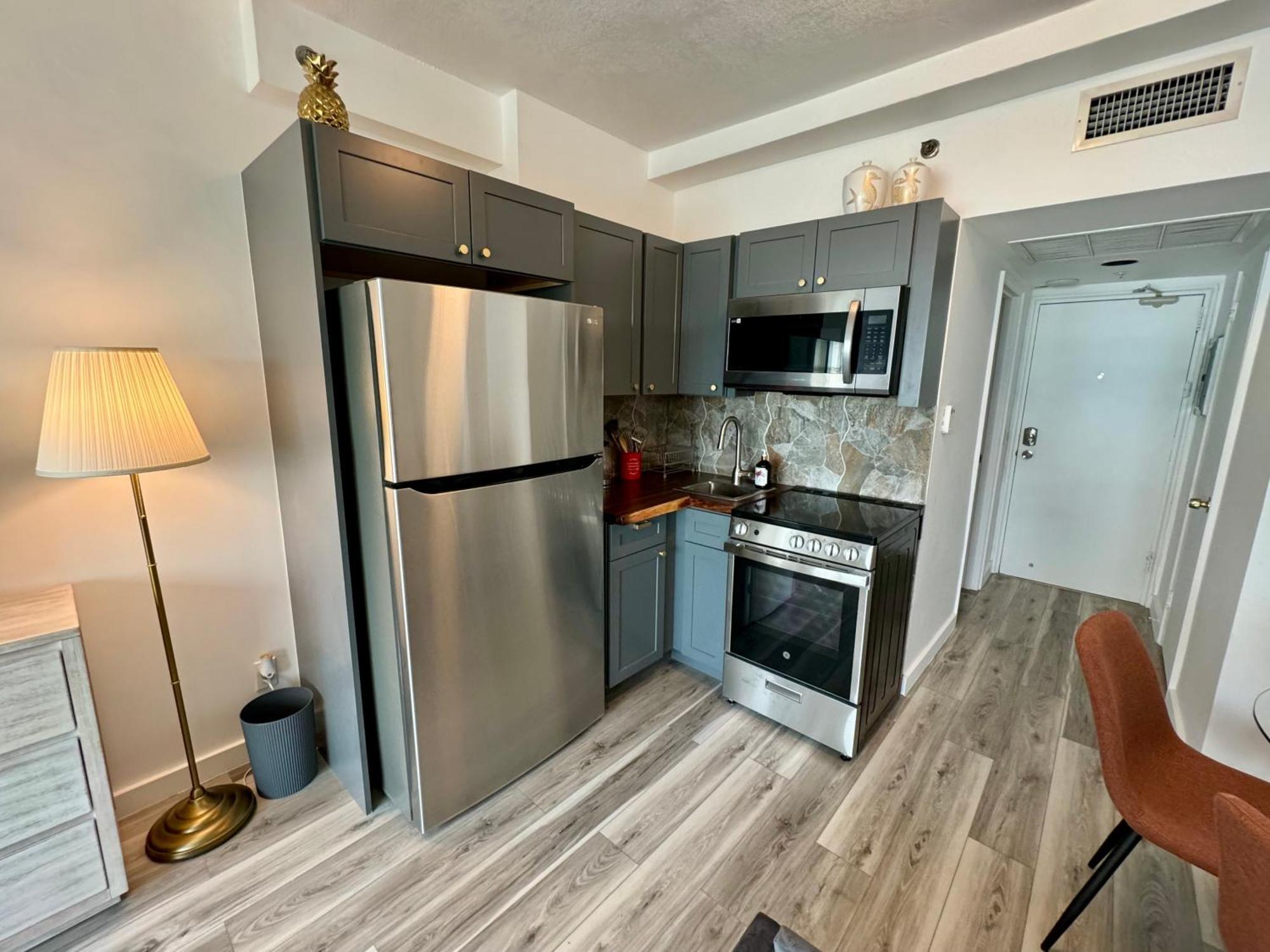 Appartement Directly On The With Pool & Parking