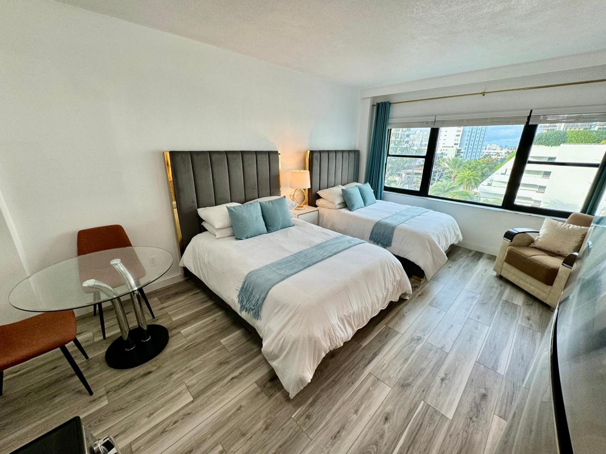 Appartement Directly On The With Pool & Parking *