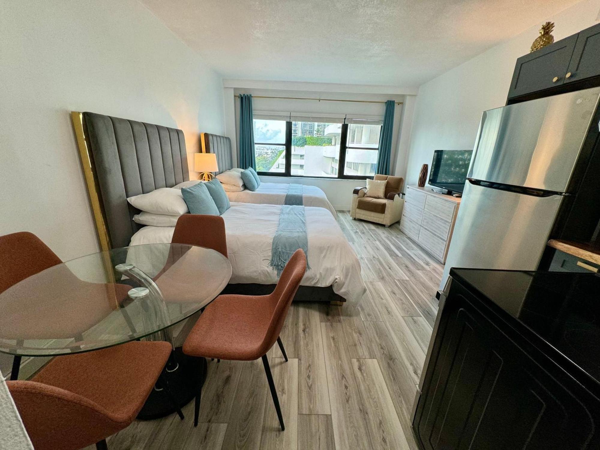 Appartement Directly On The With Pool & Parking